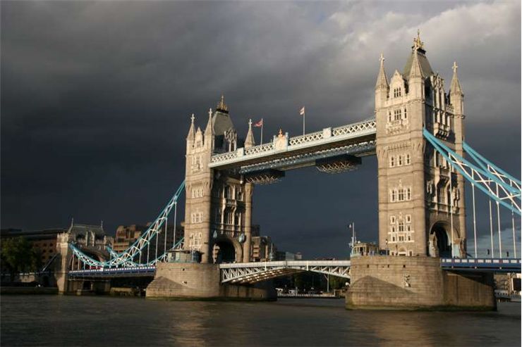 Picture Of Tower Bridge In London
